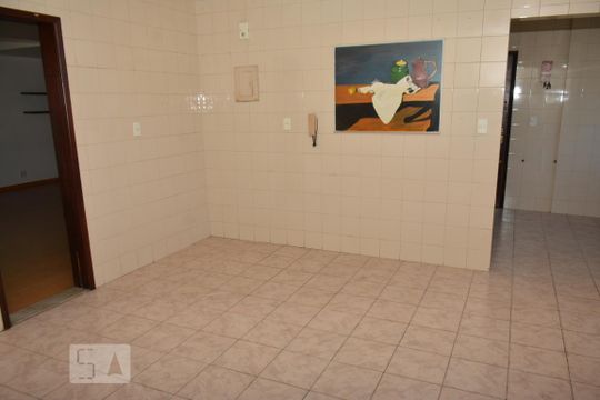 Cozinha de apartamento à venda com 3 quartos, 154m² em Jardim Guanabara, Rio de Janeiro