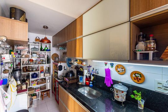 Cozinha de apartamento à venda com 2 quartos, 140m² em Icaraí, Niterói