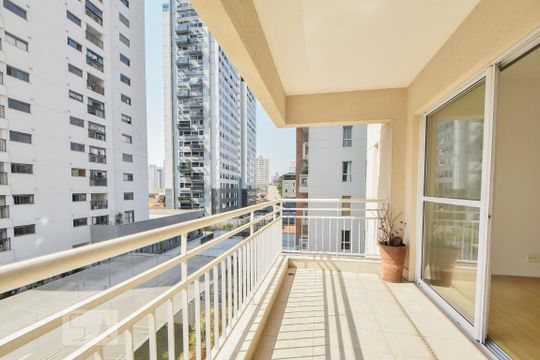 Varanda de apartamento para alugar com 2 quartos, 65m² em Santo Amaro, São Paulo