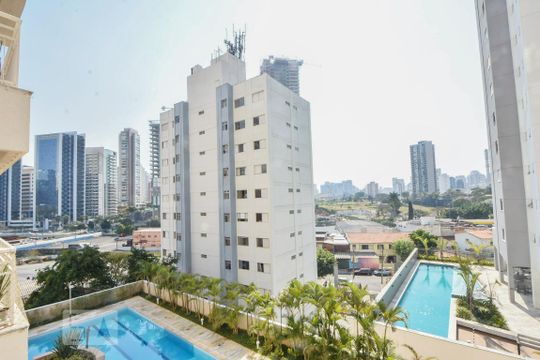 Vista de apartamento para alugar com 2 quartos, 65m² em Santo Amaro, São Paulo