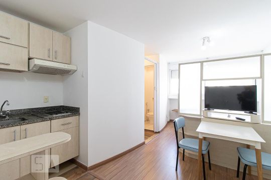 Kitnet/Studio para alugar com 1 quarto, 33m² em Consolação, São Paulo