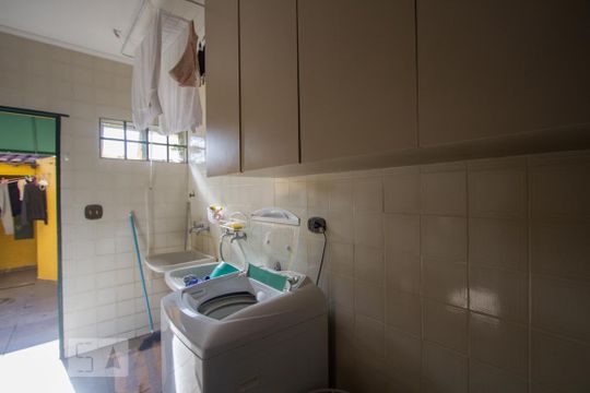 Área de Serviço de casa à venda com 4 quartos, 570m² em Parque Colonial, São Paulo