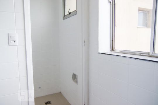 Área de Serviço de apartamento para alugar com 3 quartos, 90m² em Campestre, Santo André