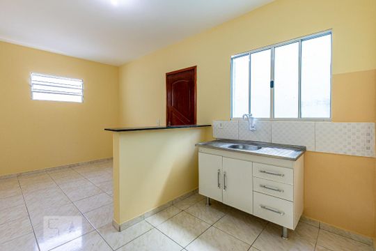 Cozinha de casa de condomínio para alugar com 1 quarto, 43m² em Vila Boaçava, São Paulo
