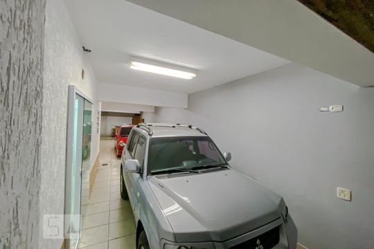 Garagem de casa à venda com 3 quartos, 120m² em Vila Prudente, São Paulo