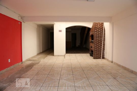 Garagem de casa à venda com 3 quartos, 132m² em Parque Santos Dumont, Taboão da Serra