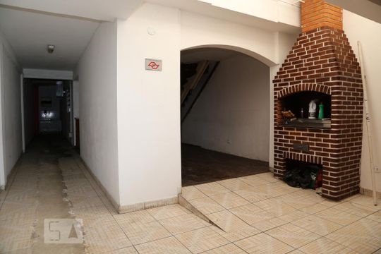 Churrasqueira de casa à venda com 3 quartos, 132m² em Parque Santos Dumont, Taboão da Serra