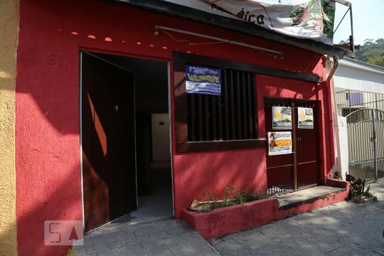 Fachada de casa à venda com 3 quartos, 132m² em Parque Santos Dumont, Taboão da Serra