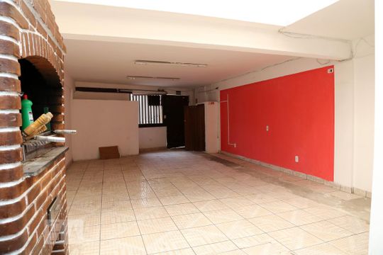 Garagem de casa à venda com 3 quartos, 132m² em Parque Santos Dumont, Taboão da Serra