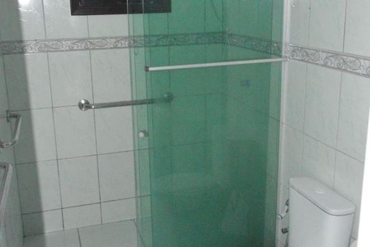 Banheiro Social de casa para alugar com 2 quartos, 200m² em Piratininga, Niterói