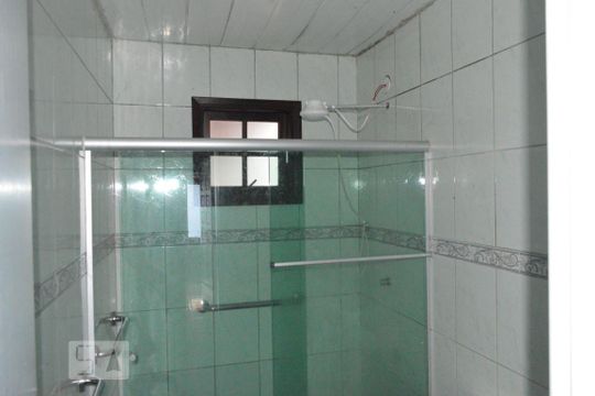 Banheiro Social de casa para alugar com 2 quartos, 200m² em Piratininga, Niterói