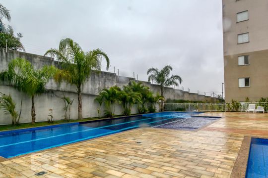 Área comum - Piscina de apartamento para alugar com 2 quartos, 80m² em Tingui, Curitiba