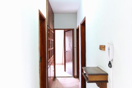 Corredor de casa para alugar com 4 quartos, 379m² em Jardim Esplanada, São José dos Campos