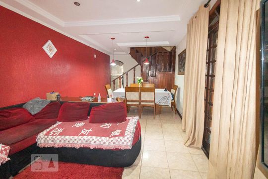Sala  de casa à venda com 3 quartos, 125m² em Parque Gerassi, Santo André