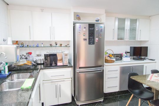 Cozinha de casa à venda com 3 quartos, 260m² em Vila Gomes Cardim, São Paulo