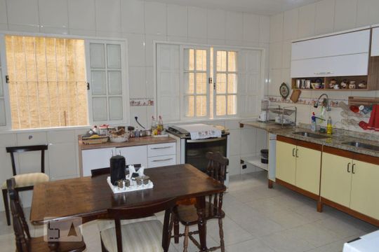 Cozinha de casa à venda com 6 quartos, 507m² em São Francisco, Niterói