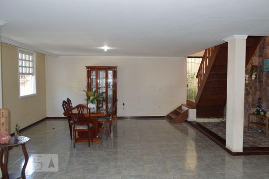 Sala de casa à venda com 6 quartos, 507m² em São Francisco, Niterói