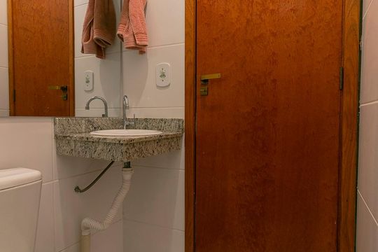 Banheiro de apartamento à venda com 1 quarto, 40m² em Vila Esperança, São Paulo