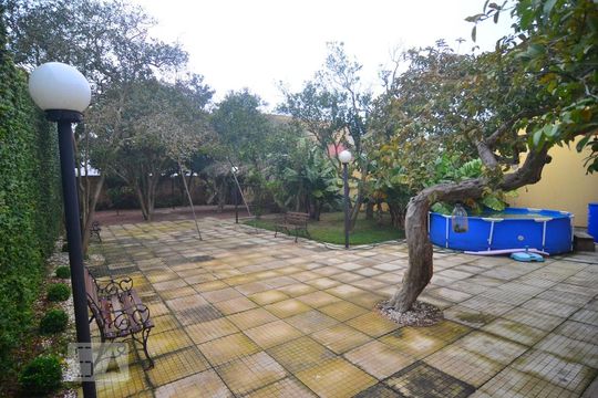 Pátio fundos de casa para alugar com 5 quartos, 257m² em Nossa Senhora das Graças, Canoas