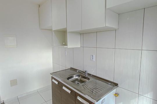 Cozinha de apartamento para alugar com 1 quarto, 30m² em Penha de França, São Paulo