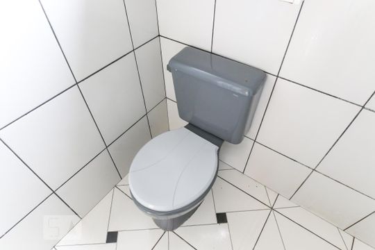 Banheiro de apartamento para alugar com 2 quartos, 48m² em Vila Industrial, São José dos Campos