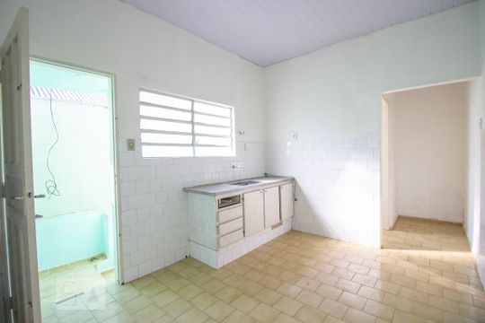 Cozinha de casa à venda com 1 quarto, 60m² em Anhangabaú, Jundiaí