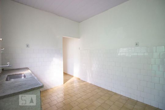 Cozinha de casa à venda com 1 quarto, 60m² em Anhangabaú, Jundiaí