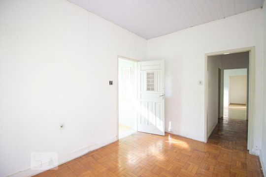 Casa à venda com 1 quarto, 60m² em Anhangabaú, Jundiaí