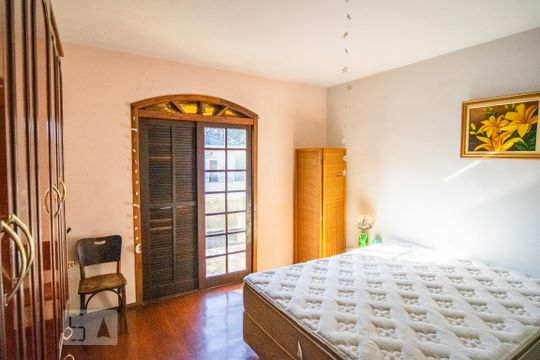 Quarto 2 de casa para alugar com 3 quartos, 183m² em Vila Oratorio, São Paulo