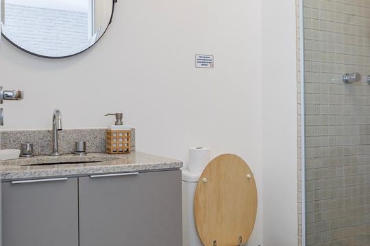 Banheiro de apartamento para alugar com 1 quarto, 32m² em Sumarezinho, São Paulo