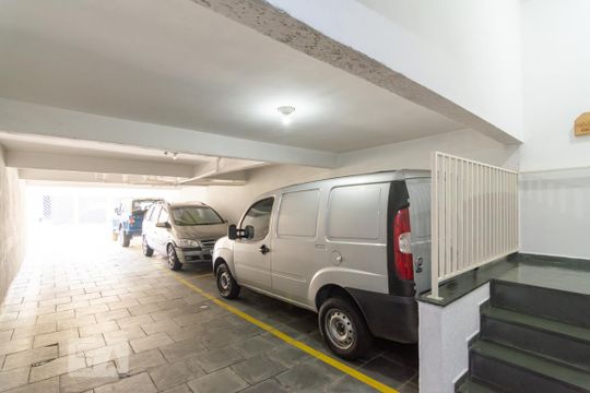 Garagem de apartamento à venda com 2 quartos, 67m² em Vila Metalúrgica, Santo André