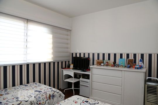Quarto 1 de apartamento à venda com 4 quartos, 160m² em Vila Andrade, São Paulo