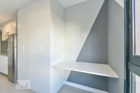 Quarto de kitnet/studio para alugar com 1 quarto, 25m² em Consolação, São Paulo