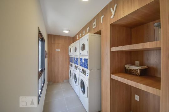 Área comum - Lavanderia de kitnet/studio para alugar com 1 quarto, 25m² em Consolação, São Paulo