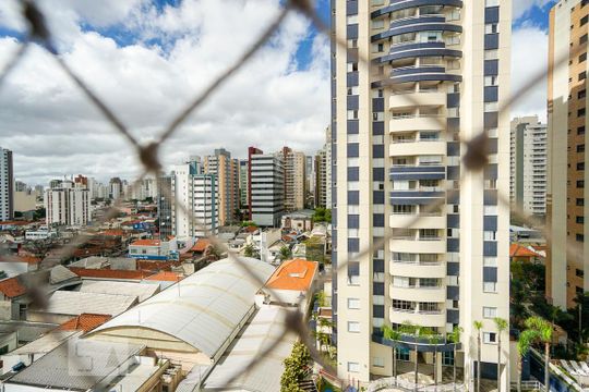 Vista da suíte 01 de apartamento para alugar com 2 quartos, 72m² em Vila Gomes Cardim, São Paulo