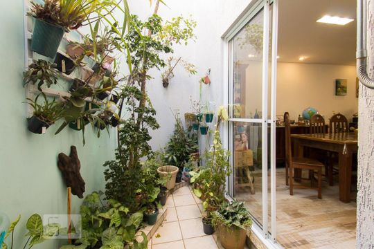 Quintal de casa de condomínio à venda com 3 quartos, 137m² em Bosque da Saúde, São Paulo