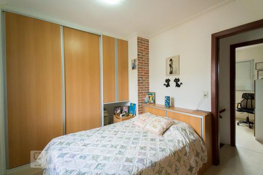 Suíte de casa de condomínio à venda com 3 quartos, 137m² em Bosque da Saúde, São Paulo