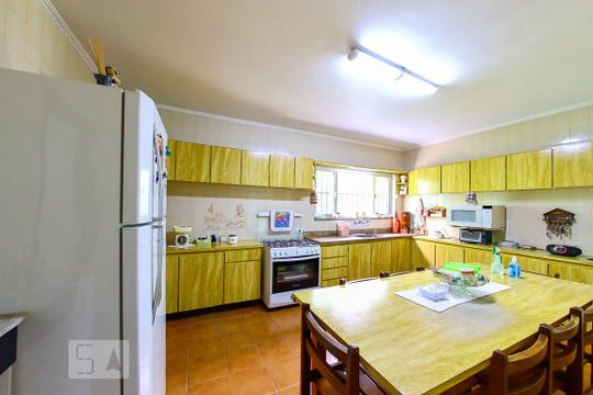 Cozinha de casa à venda com 5 quartos, 200m² em Jardim Palmira, Guarulhos
