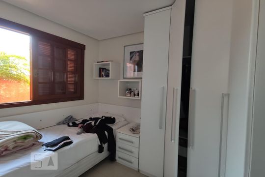 Quarto 2 de casa à venda com 4 quartos, 350m² em Canudos, Novo Hamburgo