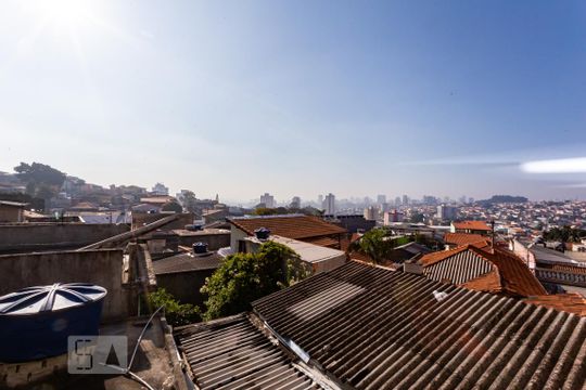 Vista de casa para alugar com 3 quartos, 200m² em Pestana, Osasco