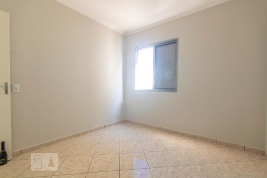 Quarto 1 de kitnet/studio para alugar com 2 quartos, 54m² em Planalto, São Bernardo do Campo