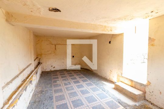 Garagem de casa para alugar com 4 quartos, 230m² em Madureira, Rio de Janeiro