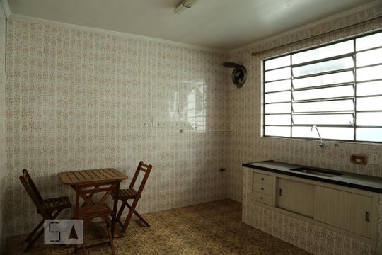 Cozinha de casa para alugar com 4 quartos, 252m² em Vila Progredior, São Paulo