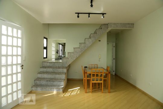Sala 2 de casa para alugar com 4 quartos, 252m² em Vila Progredior, São Paulo
