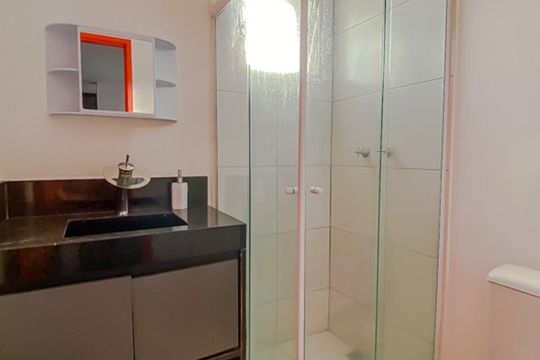 Banheiro de apartamento à venda com 2 quartos, 49m² em Tatuapé, São Paulo