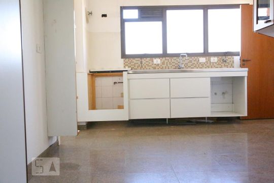 Cozinha de apartamento à venda com 3 quartos, 152m² em Bosque da Saúde, São Paulo