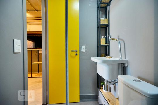 Banheiro de kitnet/studio à venda com 1 quarto, 36m² em Bom Retiro, São Paulo