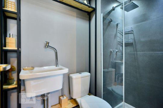 Banheiro de kitnet/studio à venda com 1 quarto, 36m² em Bom Retiro, São Paulo
