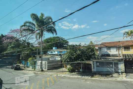 Vista de kitnet/studio para alugar com 1 quarto, 45m² em Jardim Monte Azul, São Paulo