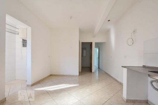 Kitnet/Studio para alugar com 1 quarto, 45m² em Jardim Monte Azul, São Paulo